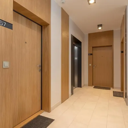 Spire Stylish By Bookinghost * Warszawa