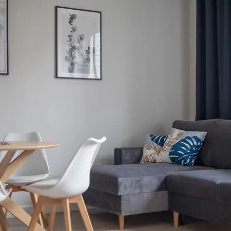 Spire Stylish Apartment