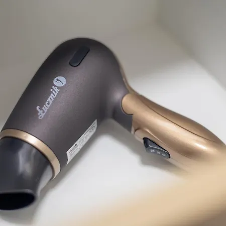 Spire Stylish By Bookinghost Appartement