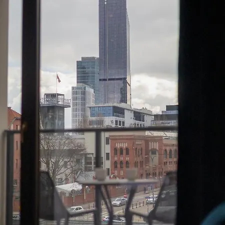 Spire Stylish By Bookinghost * Warschau