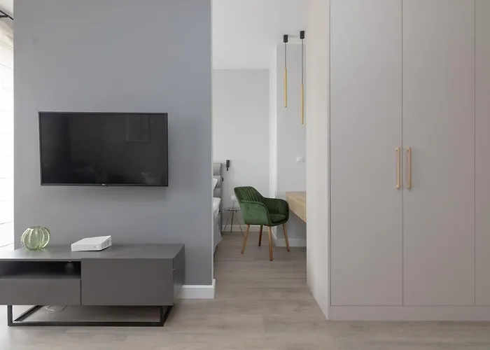 Spire Stylish By Bookinghost