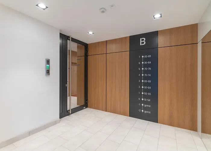 Spire Stylish By Bookinghost *