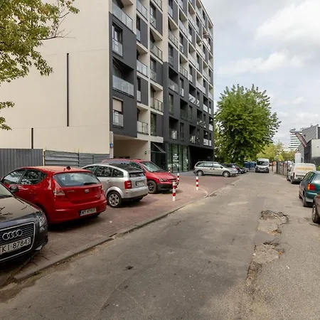 Spire Stylish By Bookinghost * 华沙