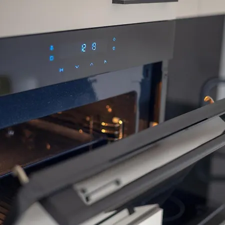 Spire Stylish By Bookinghost 公寓 *